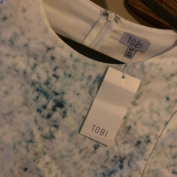 Tobi open interpretation dress - Picture 5 of 5